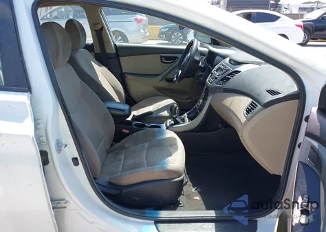 2014 Hyundai Elantra Se z USA, uszkodzony, nr VIN 5NPDH4AE4EH464723